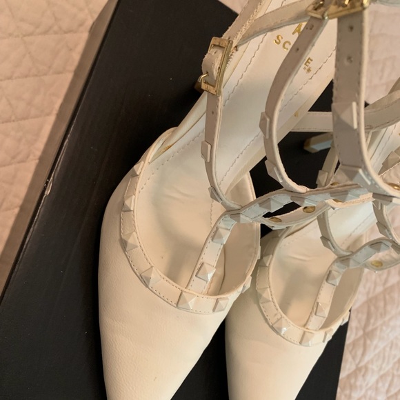 Shoedazzle Sahara by Scene - Picture 2 of 6